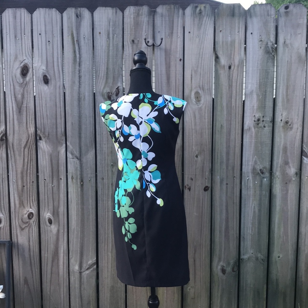 New York & Co Black Floral Sheath Dress - Size 2 - Picture 2 of 5